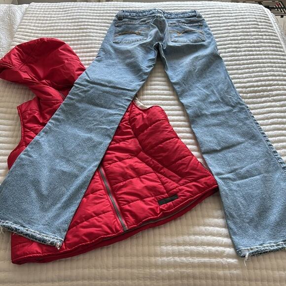 Duck Head Jeans Light Wash Boot Cut Jeans 32" Inseam Size 9 - Picture 3 of 6